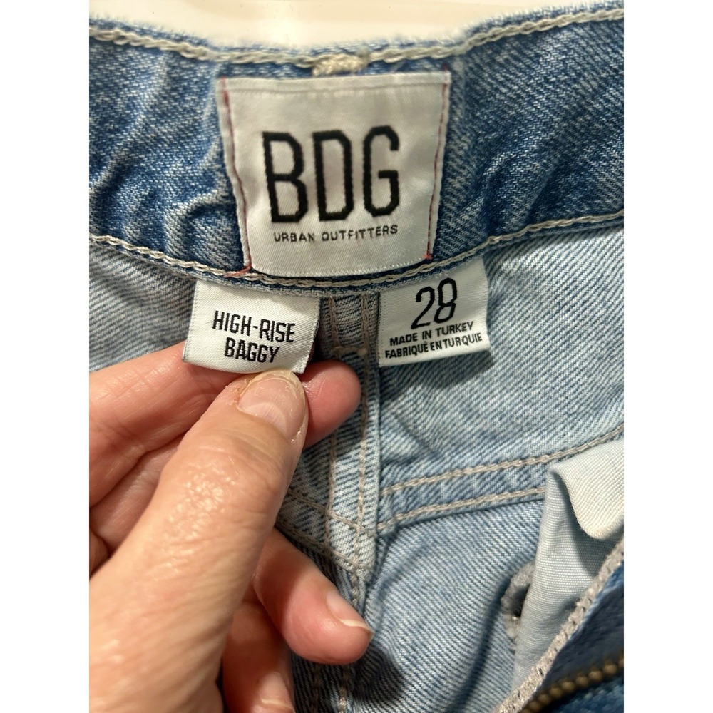 BDG High Rise Distressed Baggy Jeans Blue Light Washed 28 Women Urban Outfitters - Picture 3 of 6